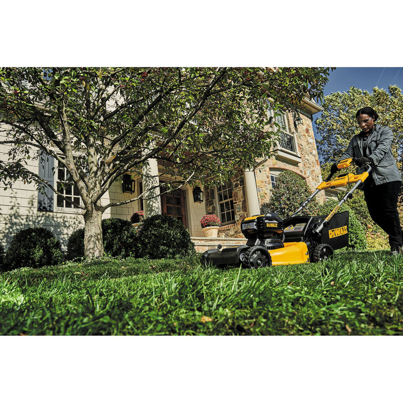 DEWALT 2X20V MAX* 21-1/2 in. Brushless Cordless Fwd Self-Propelled Lawn Mower - Reconditioned