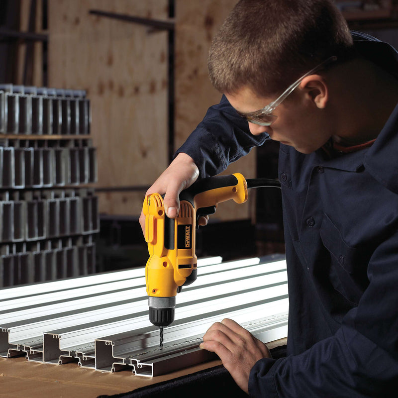 DEWALT 3/8 in. (10mm) VSR Pistol Grip Drill with Keyless Chuck Kit - Reconditioned