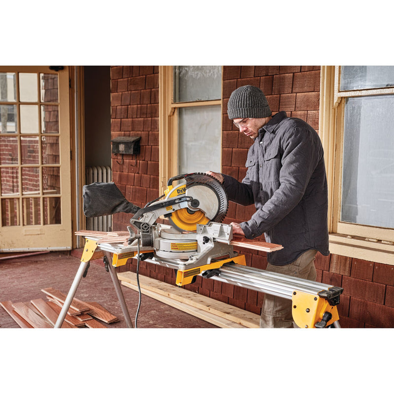 DEWALT Miter Saw, Single Bevel, Compound, 10-Inch, 15-Amp - Reconditioned